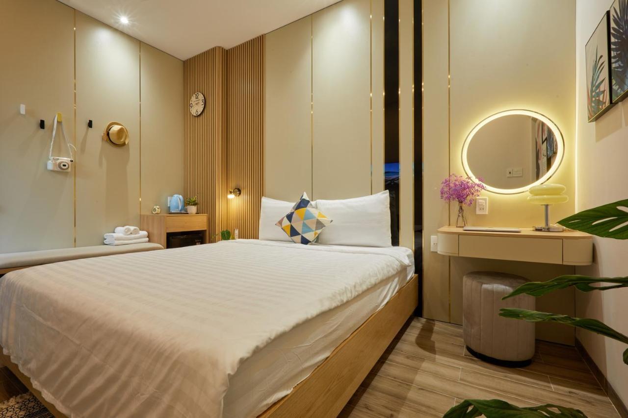 Lux Quy Nhon Homestay Exteriör bild