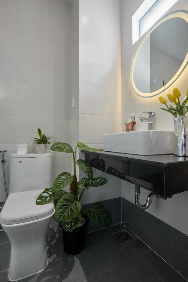 Lux Quy Nhon Homestay Exteriör bild